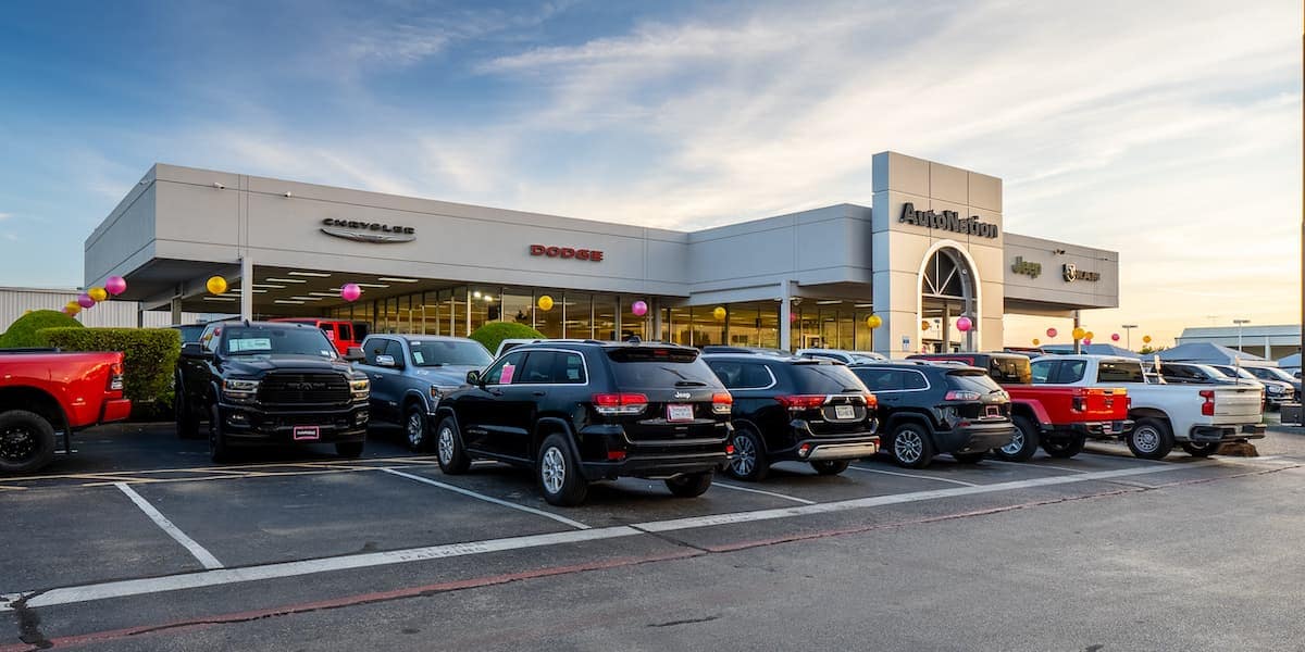 How to Choose the Best Dodge Dealership for Your New Car